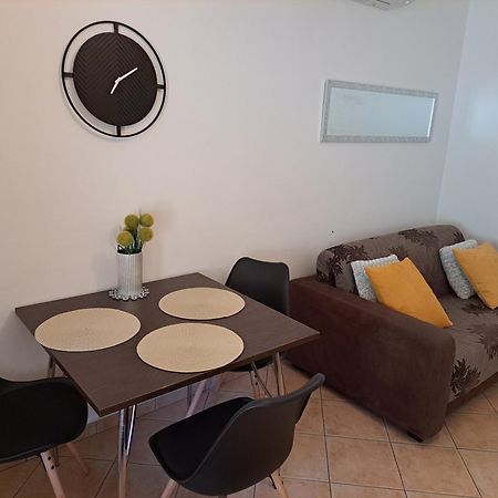 Studio Apartments Pinia-Marina Пореч Экстерьер фото